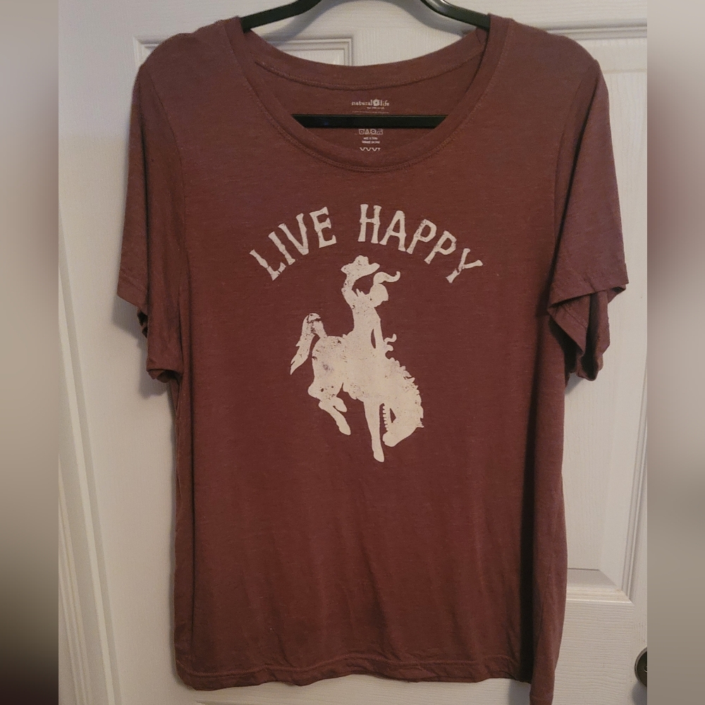 NATURAL LIFE Graphic T-Shirt